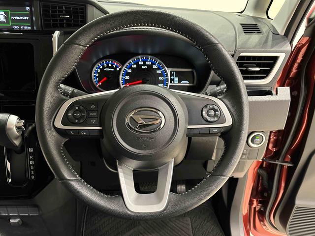 トール カスタムＧ　ＬＥＤヘッドランプ・フォグランプ　　１４インチアルミホイール　オートライト　プッシュボタンスタート　クルーズコントロール　　コーナーセンサー　パワースライドドア　キーフリーシステム（12枚目）