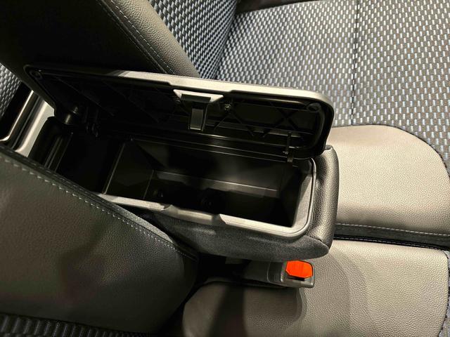 タント カスタムRS まごころ保証12カ月 保証継承 LEDオートライト パワースライドドアウェルカムオープン機能 オート電動格納式ドアミラー 助手席ロングスライド 助手席イージークローザー アルミホイール(30枚目)