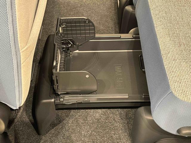 ムーヴキャンバス ストライプスＧ　バックモニター対応カメラ　シートヒーター　ＬＥＤオートライト・フォグランプ　電動パーキングブレーキ　プッシュボタンスタート　セキュリティアラーム　バックカメラ　両側パワースライドドアウエルカムオープン機能　オート電動格納式ドアミラー（36枚目）