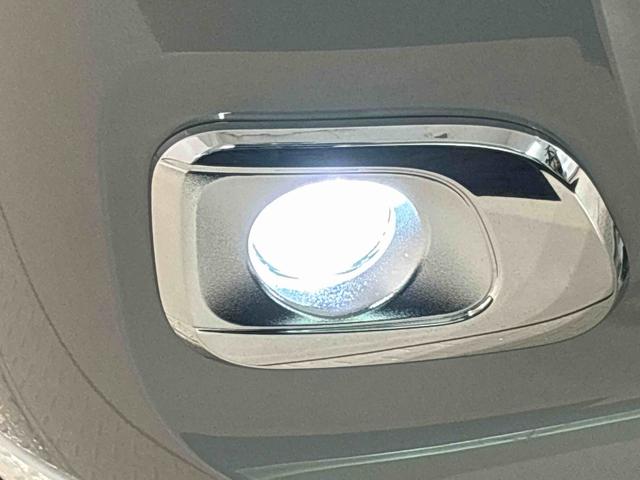 ムーヴキャンバス ストライプスＧ　バックモニター対応カメラ　シートヒーター　ＬＥＤオートライト・フォグランプ　電動パーキングブレーキ　プッシュボタンスタート　セキュリティアラーム　バックカメラ　両側パワースライドドアウエルカムオープン機能　オート電動格納式ドアミラー（46枚目）