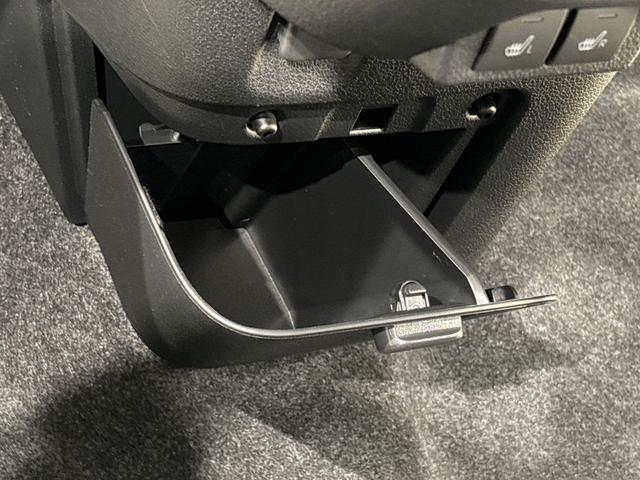 ムーヴキャンバス ストライプスＧ　バックモニター対応　電動パーキングブレーキ　ＬＥＤオートライト・フォグランプ　電動パーキングブレーキ　プッシュボタンスタート　セキュリティアラーム　バックカメラ　両側パワースライドドアウエルカムオープン機能　オート電動格納式ドアミラー（32枚目）