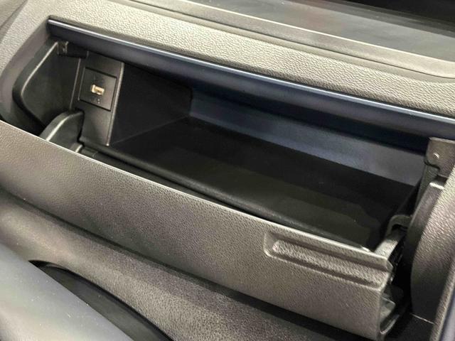 タント カスタムＲＳ　バックモニター　電動パーキングブレーキ　ＬＥＤヘッドライト・フォグランプ　後席両側パワースライドドア　運転席・助手席シートヒーター　オートライト　サイドエアバッグ　オートエアコン　キーフリーシステム　純正１５インチアルミホイール（26枚目）