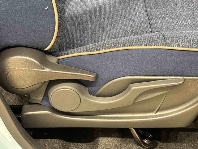 ムーヴキャンバス セオリーＧ　ＬＥＤオートライト・フォグランプ　電動パーキングブレーキ　プッシュボタンスタート　セキュリティアラーム　バックカメラ　両側パワースライドドアウエルカムオープン機能　オート電動格納式ドアミラー（28枚目）