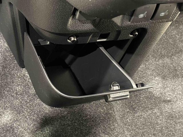 ムーヴキャンバス セオリーＧ　ＬＥＤオートライト・フォグランプ　電動パーキングブレーキ　プッシュボタンスタート　セキュリティアラーム　バックカメラ　両側パワースライドドアウエルカムオープン機能　オート電動格納式ドアミラー（32枚目）