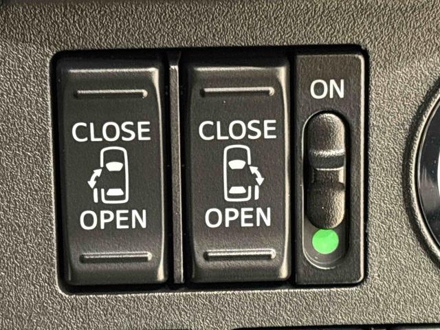 �^�]�Ȃ��烏���^�b�`�ő���\�ȗ����p���[�X���C�h�h�A�͂n�m�^�n�e�e�\�B�h�A�n���h���̃����^�b�`�X�C�b�`�����������ŁA���b�N�����Ɠ����ɓd���ŃX���C�h�h�A���J���܂��B