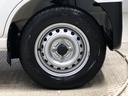 タイヤは145/80R12インチサイズ