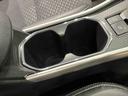 プレミアムＧ　ＨＥＶ　スマートペダル　全車速追従機能付ＡＣＣ　純正ナビ装着用アップグレードパック　運転席・助手席シートヒーター　電動パーキングブレーキブレーキ　オートブレーキホールド機能　本革巻ステアリングホイール　ＬＥＤフットイルミネーション　キーフリー（30枚目）