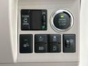 Ｘ　ＳＡＩＩＩ　カードキー　ＥＴＣ　オートライト　カードキー　ＥＴＣ　オートライト　オートハイビーム　助手席側パワースライド　ＣＤオーディオ　運転席シートヒーター　オートエアコン　アイドリングストップ　リアコーナーセンサー（17枚目）