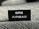 車両側方からの衝撃を緩和するＳＲＳサイドエアバッグ（運転席／助手席）に加えて，ＳＲＳカーテンシールドエアバックも標準装備