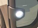 ファンクロス　　　　電子パーキング　　　ＬＥＤヘッドライト　ＬＥＤオートライト　パワースライドドアウェルカムオープン機能　電動パーキングブレーキ　運転席助手席シートヒーター　アルミホイール　キーフリーシステム　　オート電動格納式ドアミラー（47枚目）