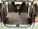 後席シートの背もたれを倒すと広大な荷室空間が実現できます