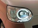 対象物が見やすく白く明るい光で夜間走行をサポートするLEDヘッドランプを搭載