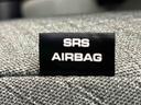 車両側方からの衝撃を緩和するSRSサイドエアバッグ(運転席/助手席)に加えて,SRSカーテンシールドエアバックも標準装備