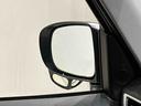 サイドアンダーミラー 目視やバックミラーでも解消できない助手席側直近側方の視覚を解消する補助ミラーが付いています♪