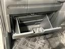 実用的な収納が、車内の各所にあります♪