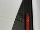 車の四隅にセンサーを施し死角になりやすい左右前後方向の障害物を感知することで、縦列駐車や車庫入れをサポートするコーナーセンサーが付いてます