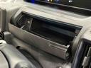 実用的な収納が、車内の各所にあります♪