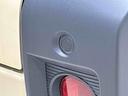 コーナーセンサーを車の前後に装備! 障害物の距離に応じて警告音を変えてお知らせします