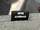 車両側方からの衝撃を緩和するＳＲＳサイドエアバッグ（運転席／助手席）に加えて，ＳＲＳカーテンシールドエアバックも標準装備