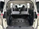 後席シートの背もたれを倒すと広大な荷室空間が実現できます