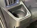 助手席側にも掘り込み式カップホルダー