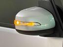 歩行者や他のドライバーからの被視認性が高いＬＥＤターンランプ付き電動格納ドアミラー