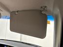 運転席、助手席共にサンバイザー、運転席側にはチケットフォルダー付いてます☆