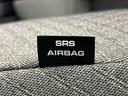 車両側方からの衝撃を緩和するSRSサイドエアバッグ(運転席/助手席)に加えて,SRSカーテンシールドエアバックも標準装備