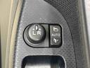ＸリミテッドＩＩ　ＳＡＩＩＩ　オーディオ　バックモニター　コーナーセンサー　シートヒーター　オートエアコン　オート格納機能付き電動ミラー　オートライト　シートリフター　プッシュボタンスタート　ステアリングスイッチ　セキュリティーアラーム（27枚目）