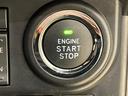 電子カードキーを携帯していれば、ボタンを押すだけでエンジンの始動がスマートに行えます