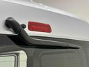 LEDハイマウントストップランプ内臓バックドア&リバース連動リヤワイパー装備