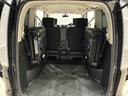後席シートの背もたれを倒すと広大な荷室空間が実現できます