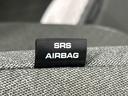 車両側方からの衝撃を緩和するSRSサイドエアバッグ(運転席/助手席)に加えて,SRSカーテンシールドエアバックも標準装備