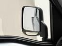 左後輪あたりが見えて、駐車が安心してできるサイドアンダーミラー(助手席)