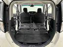 後席シートの背もたれを倒すと広大な荷室空間が実現できます