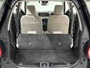後席シートの背もたれを倒すと広大な荷室空間が実現できます