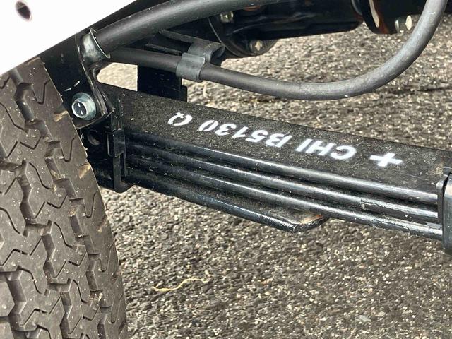 ハイゼットトラック 多目的ダンプ　Ｈ／Ｌ切替４ＷＤ　５速マニュアル　ＰＴＯ式多目的ダンプ　リヤ４枚リーフスプリング　エアコン　パワーステアリング　横滑り防止装置　運転席・助手席エアバッグ　荷台作業灯　アイドリングストップ（24枚目）