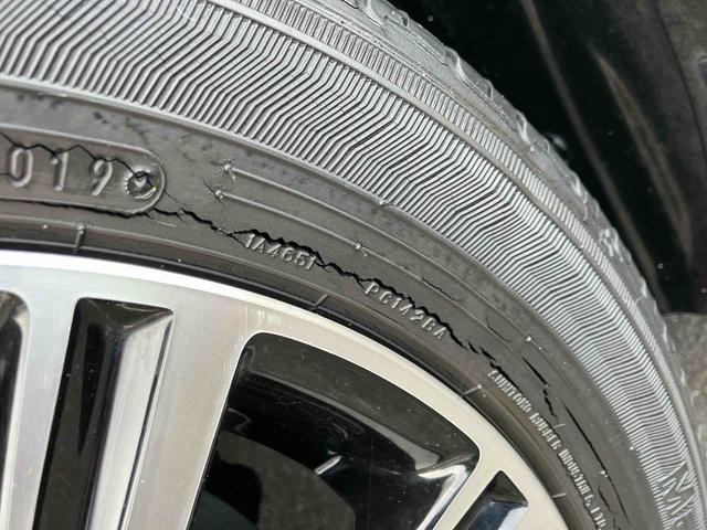 タント カスタムＸ　トップエディションＳＡＩＩ　２ＷＤ　ＣＶＴ　６６０ｃｃ　両側スライドドア　社外ナビ　バックモニター　被害軽減ブレーキ　横滑り防止装置　ＡＢＳ　アイドリングストップ　プッシュボタンスタート　ベンチシート　オートエアコン（8枚目）