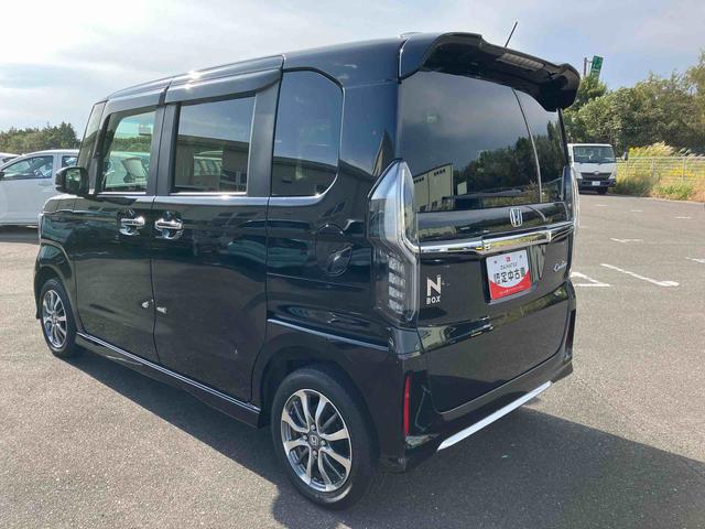N-BOXカスタム L 4WD CVT 660cc 電動スライドドア ディスプレイオーディオ オートエアコン バックモニター 運転席・助手席エアバッグ ABS クルーズコントロール 車検整備付(3枚目)