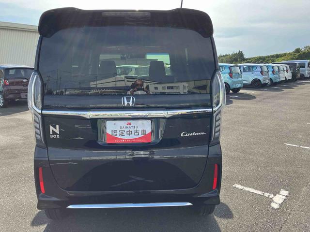 N-BOXカスタム L 4WD CVT 660cc 電動スライドドア ディスプレイオーディオ オートエアコン バックモニター 運転席・助手席エアバッグ ABS クルーズコントロール 車検整備付(4枚目)