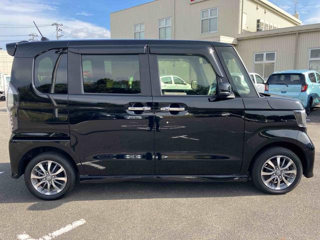 N-BOXカスタム L 4WD CVT 660cc 電動スライドドア ディスプレイオーディオ オートエアコン バックモニター 運転席・助手席エアバッグ ABS クルーズコントロール 車検整備付(6枚目)