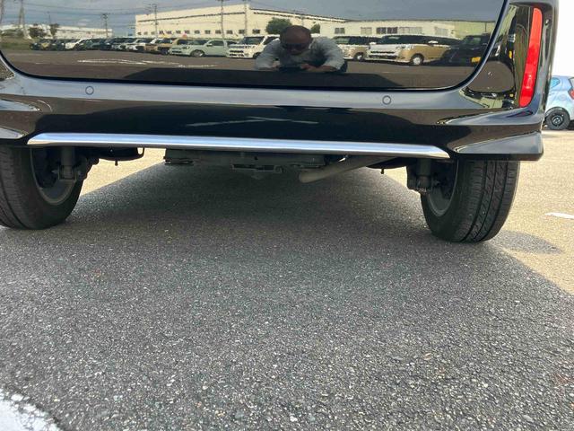 N-BOXカスタム L 4WD CVT 660cc 電動スライドドア ディスプレイオーディオ オートエアコン バックモニター 運転席・助手席エアバッグ ABS クルーズコントロール 車検整備付(17枚目)