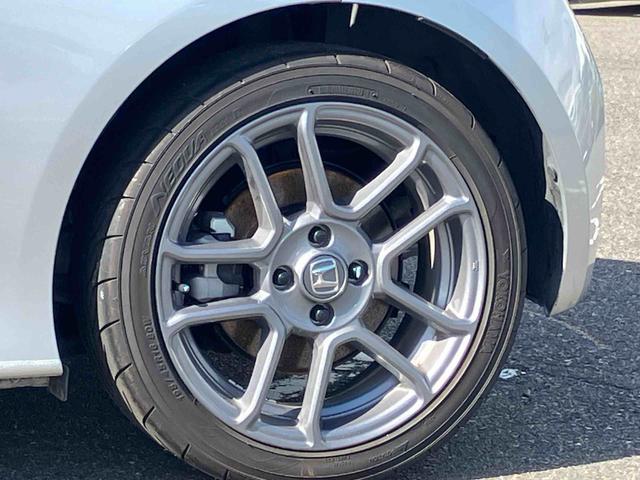 S660 β 2WD CVT 660cc ターボ パドルシフト ETC車載器 ABS 横滑り防止装置 オートエアコン 運転席・助手席エアバッグ ABS パワーウィンドウ 集中ドアロック(8枚目)