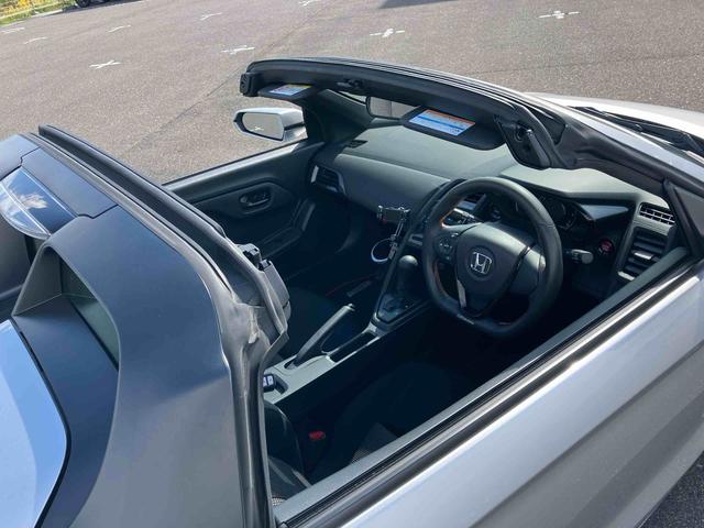 S660 β 2WD CVT 660cc ターボ パドルシフト ETC車載器 ABS 横滑り防止装置 オートエアコン 運転席・助手席エアバッグ ABS パワーウィンドウ 集中ドアロック(56枚目)