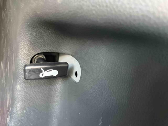 S660 β 2WD CVT 660cc ターボ パドルシフト ETC車載器 ABS 横滑り防止装置 オートエアコン 運転席・助手席エアバッグ ABS パワーウィンドウ 集中ドアロック(64枚目)