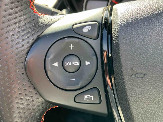 S660 β 2WD CVT 660cc ターボ パドルシフト ETC車載器 ABS 横滑り防止装置 オートエアコン 運転席・助手席エアバッグ ABS パワーウィンドウ 集中ドアロック(73枚目)