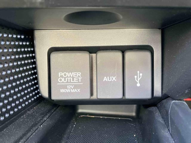 S660 β 2WD CVT 660cc ターボ パドルシフト ETC車載器 ABS 横滑り防止装置 オートエアコン 運転席・助手席エアバッグ ABS パワーウィンドウ 集中ドアロック(76枚目)