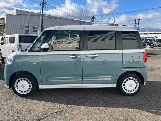 ムーヴキャンバス ストライプスＧ　２ＷＤ　ＣＶＴ　６６０ｃｃ　両側電動スライドドア　衝突被害軽減ブレーキ　横滑り防止装置　ＡＢＳ　アイドリングストップ　プッシュボタンスタート　ホットカップホルダー　前席シートヒーター　届出済未使用車（8枚目）