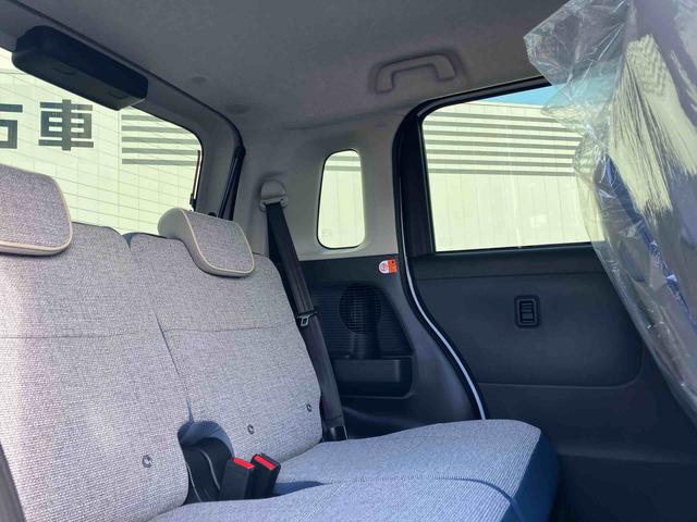 ムーヴキャンバス ストライプスＧ　２ＷＤ　ＣＶＴ　６６０ｃｃ　両側電動スライドドア　衝突被害軽減ブレーキ　横滑り防止装置　ＡＢＳ　アイドリングストップ　プッシュボタンスタート　ホットカップホルダー　前席シートヒーター　届出済未使用車（61枚目）