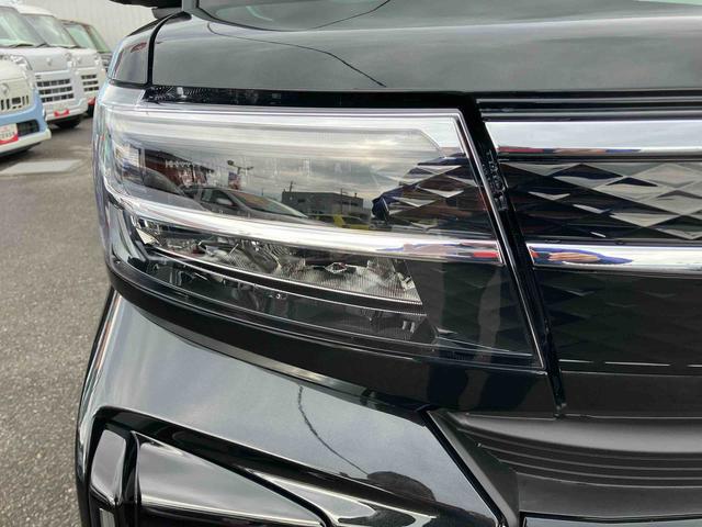 タント カスタムＲＳリミテッド　ターボ　２ＷＤ　ＣＶＴ　６６０ｃｃ　ターボ　両側電動スライドドア　衝突被害軽減ブレーキ　横滑り防止装置　ＡＢＳ　アイドリングストップ　プッシュボタンスタート　クルーズコントロール　届出済未使用車（12枚目）